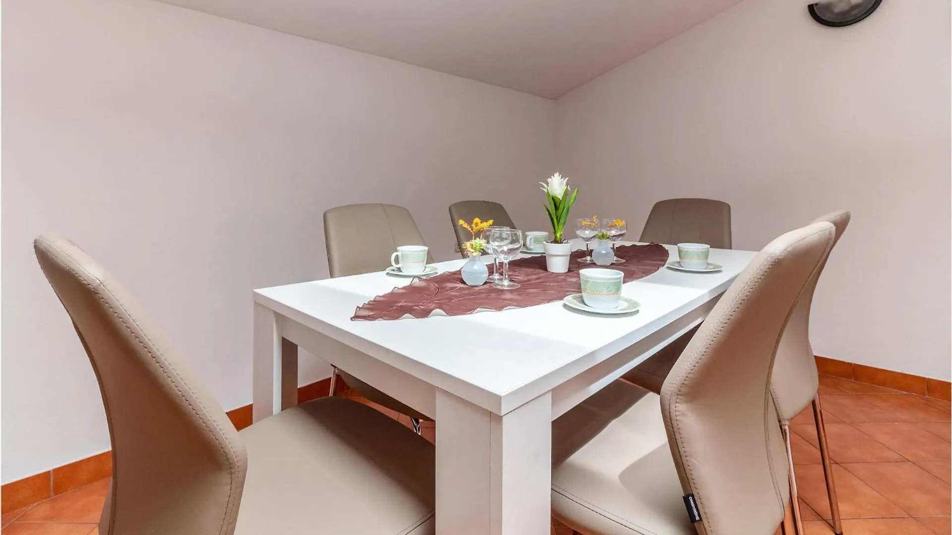Awesome Apartment In Medulin With Kitchen 0*,  Croácia