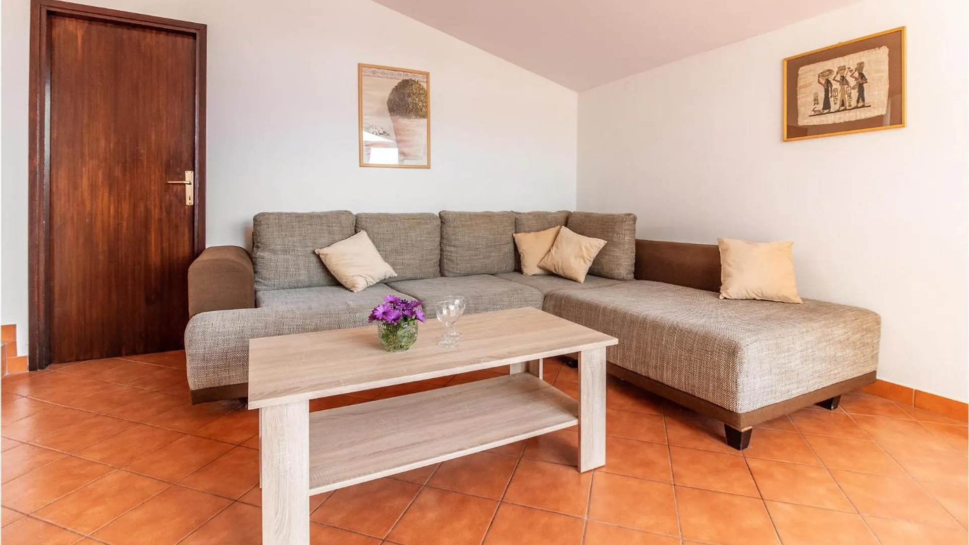 Awesome Apartment In Medulin With Kitchen